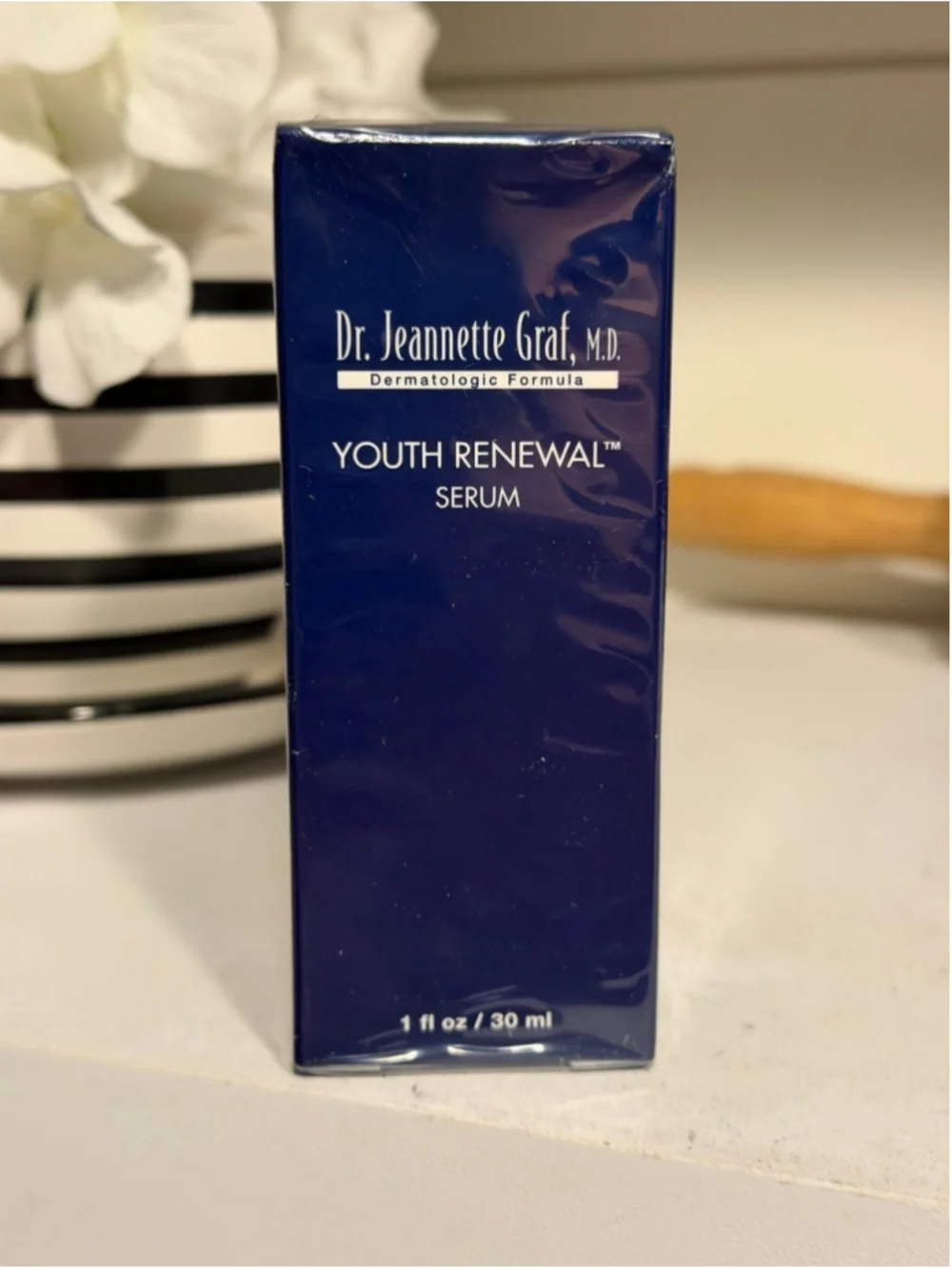 New Dr. Jeannette Graf, M.D. Youth Renewal Serum
